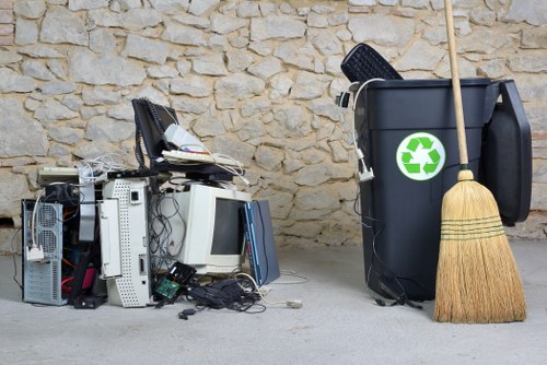 Composting organic waste in Lower Edmonton